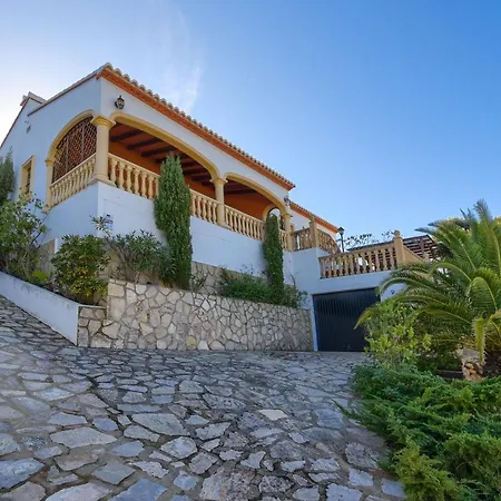 Villa Familia